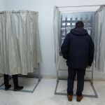 Abren las mesas electorales para las elecciones autonómicas de Galicia