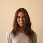 Anaïs Jiménez-Reinoso, doctora Cum Laude en Biología Molecular, Bioquímica y Biomedicina.