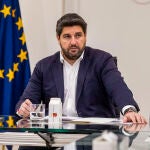 Fernando López Miras se reúne con los representantes de las organizaciones agrarias