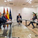 Fernando López Miras se reúne con los representantes de las organizaciones agrarias