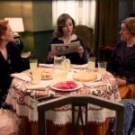 Matilde y las dependientas se reúnen para hablar del sufragio femenino, hoy en "La Moderna"