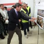 Carlos Mazón ha visitado esta mañana las obras de rehabilitación integral y sostenible del edificio en la calle Santa Cruz de Tenerife de Castellón