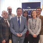 El presidente de CONFERCO, Adolfo Sainz, pide en Bruselas más visibilidad para el comercio local en las políticas europeas y ayudas específicas al pequeño comercio