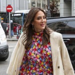 El look de Tamara Falcó en la boda de su primo.