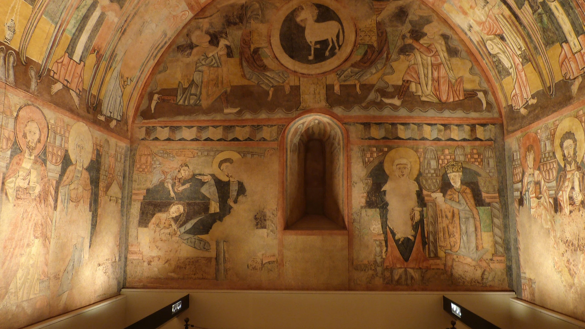 Pintura mural de la ermita de la Vera Cruz de Maderuelo