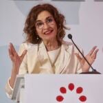 María Jesús Montero participa en un desayuno-coloquio del Foro Joly (Cádiz)
