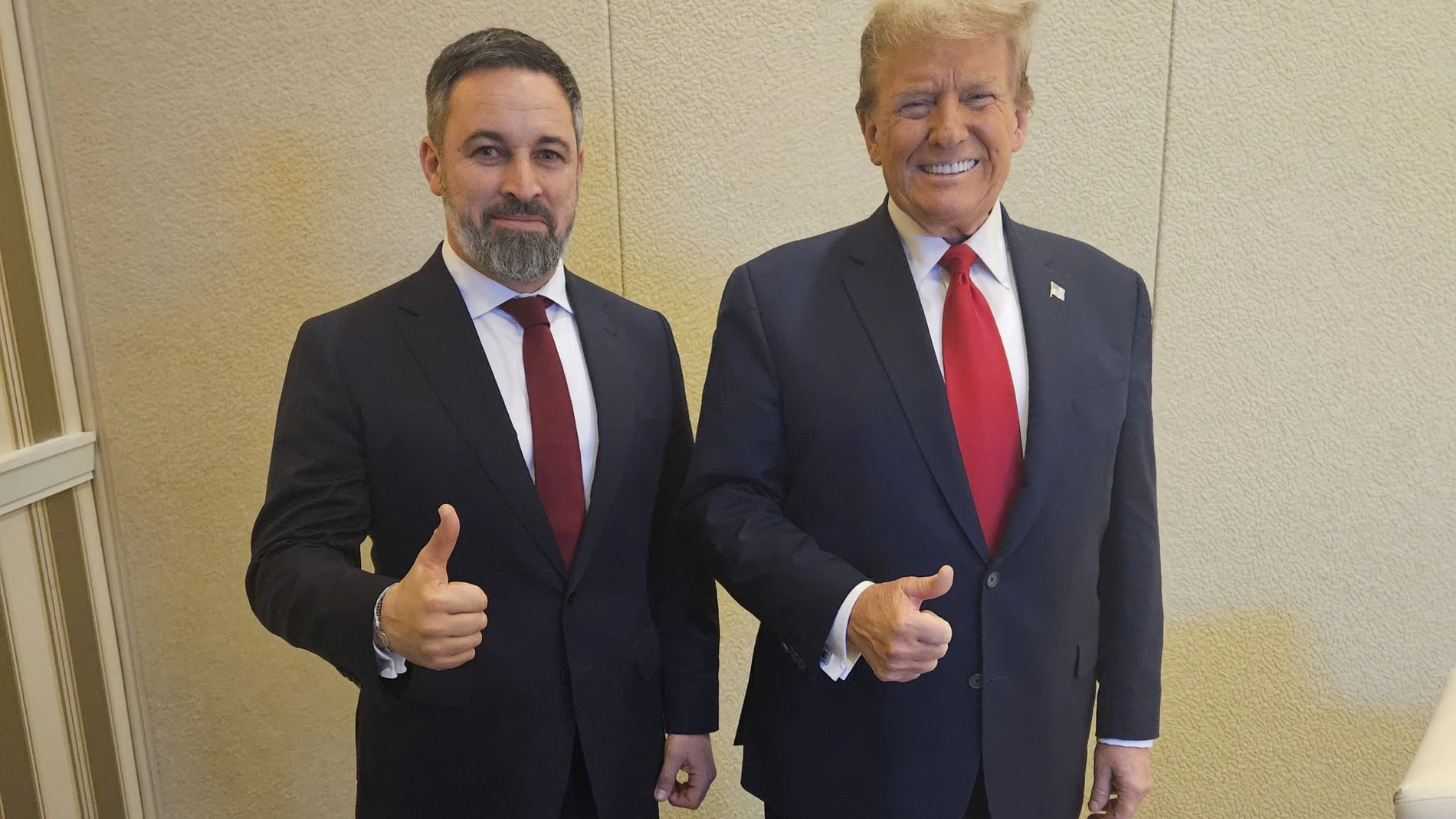 El presidente de Vox, Santiago Abascal, se reúne con el expresidente de Estados Unidos Donald Trump en el marco de la CPAC. Washington, 24 de febrero de 2024.VOX24/02/2024