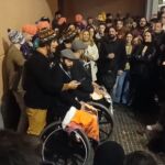 La chirigota 'Intocable' durante su actuación