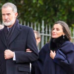 La Reina Letizia junto al Rey Felipe VI en el homenaje al Rey Constantino de Grecia