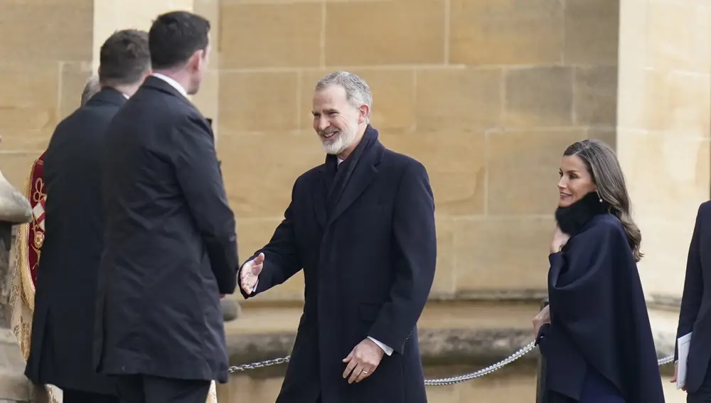 La Reina Letizia y el Rey Felipe en el funeral de Constantino de Grecia.