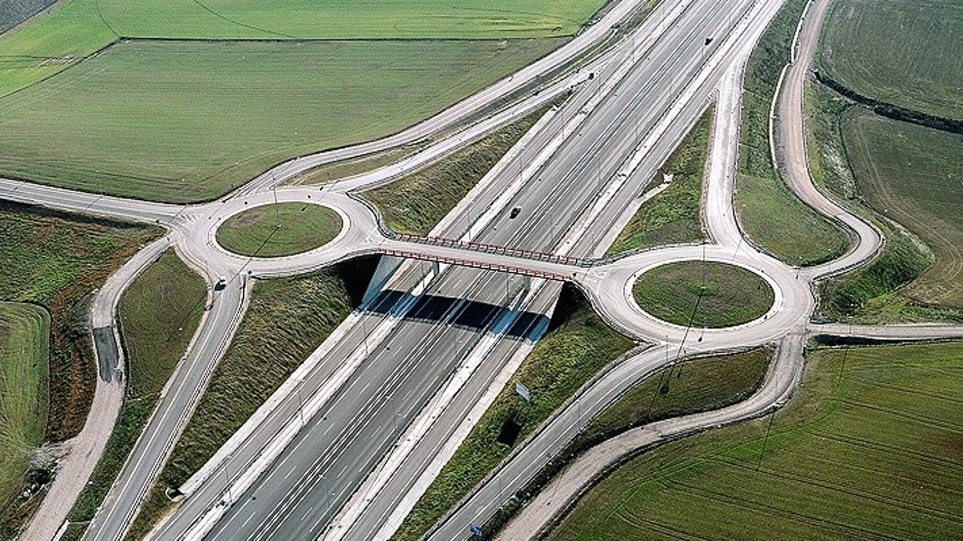 Economía.- Abertis amplía el plazo de una autopista en Brasil hasta 2039 tras invertir 918 millones de euros