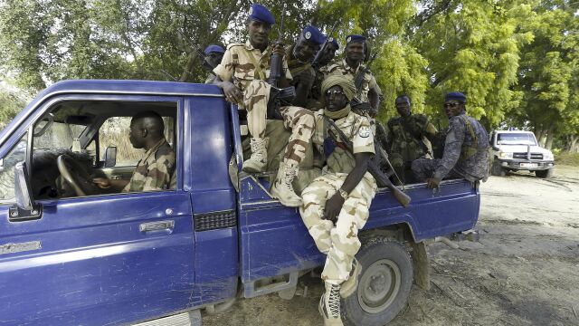 AMP2.- Chad.- Chad confirma "muchos muertos" en un ataque contra un edificio gubernamental en la capital, Yamena