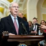 EEUU.- El líder de la minoría republicana en el Senado, Mitch McConnell, anuncia su retirada