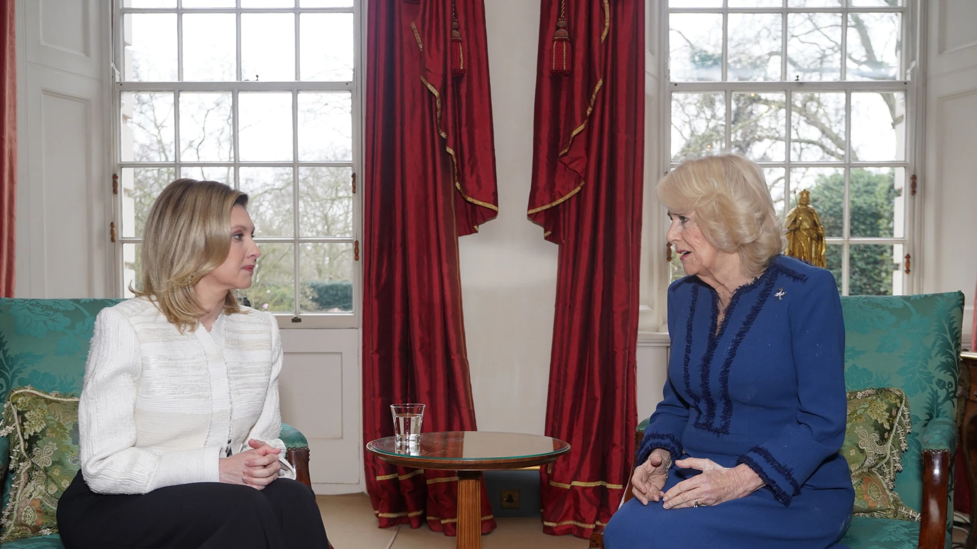 La Reina Camilla recibe a Olena Zelenska en Clarence House