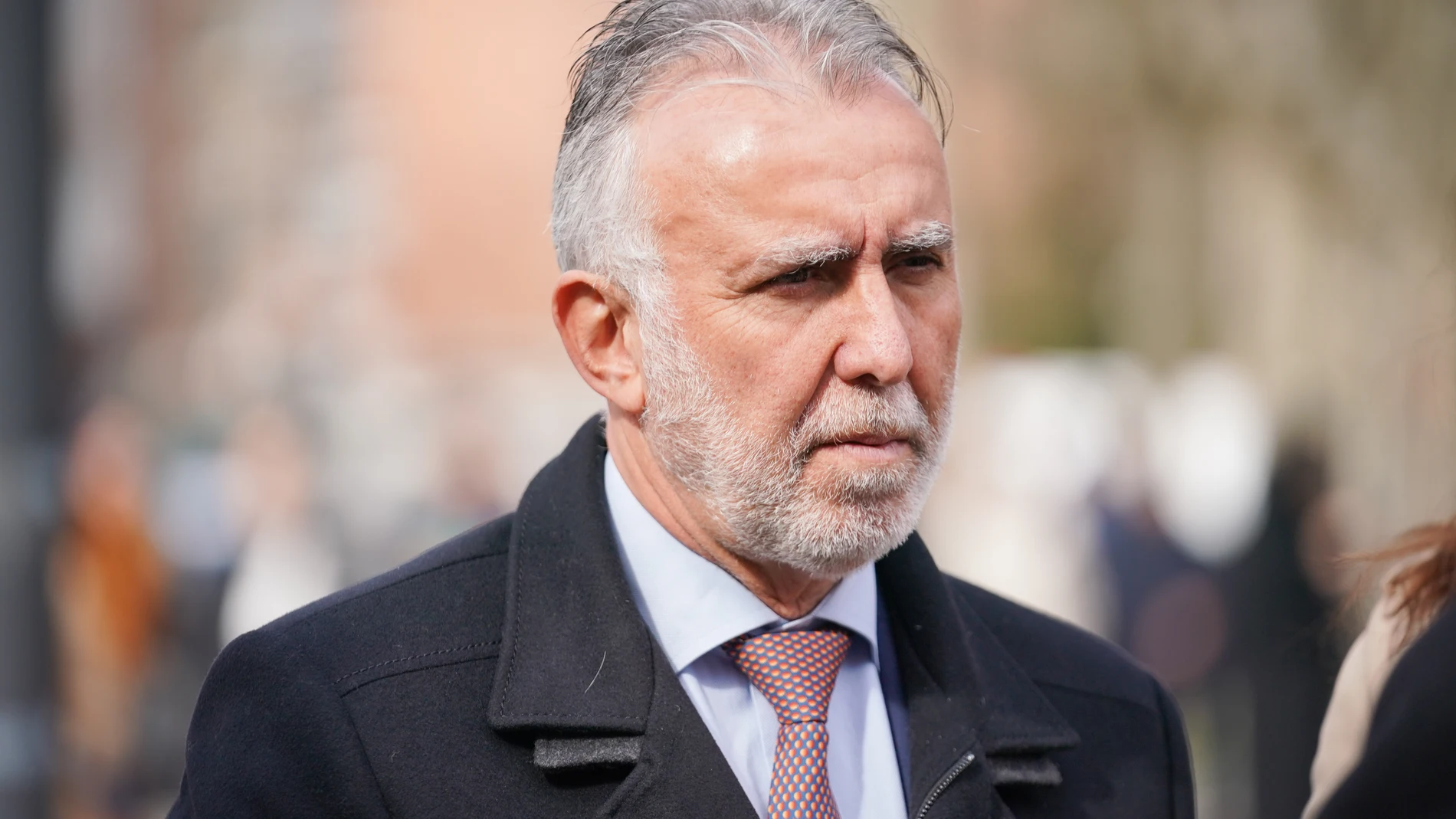 El ministro de Política Territorial y Memoria Democrática, Ángel Víctor Torres, interviene durante su visita a Vitoria, a 1 de marzo de 2024, en Vitoria-Gasteiz, Álava, País Vasco (España). Durante su visita a la ciudad, el ministro ha asistido a la ofrenda floral a las cinco víctimas mortales del 3 de marzo de 1976 en el monolito instalado junto a la Iglesia de San Francisco de Asís. 01 MARZO 2024;VITORIA;CIUDAD;VISITA;MINISTRO;HOMENAJE Iñaki Berasaluce / Europa Press 01/03/2024