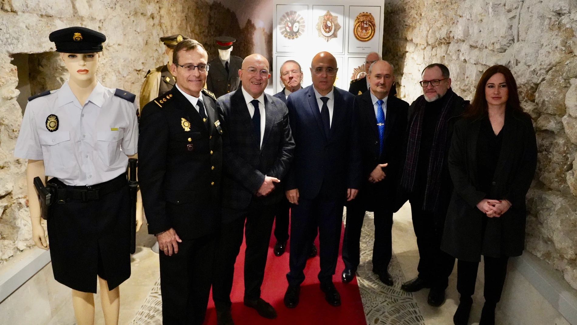 Inauguración de la exposición del Cuerpo Nacional de Policía en Valladolid