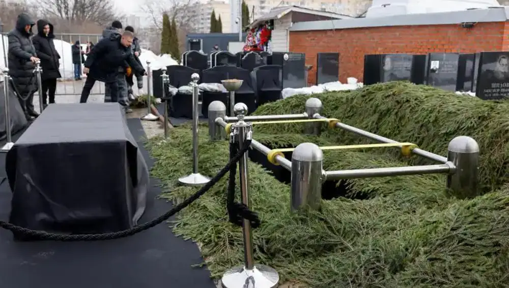 La tumba que está preparada para recibir al líder opositor