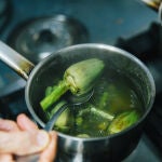 La Festa de la carxofa es sobre todo un festín gastronómico popular que atrae a varios miles de visitantes para degustar una gran variedad de platos