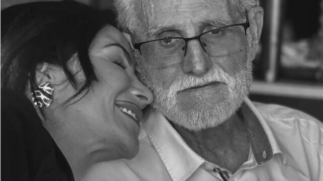 Tamara Gorro junto a su abuelo