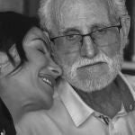 Tamara Gorro junto a su abuelo