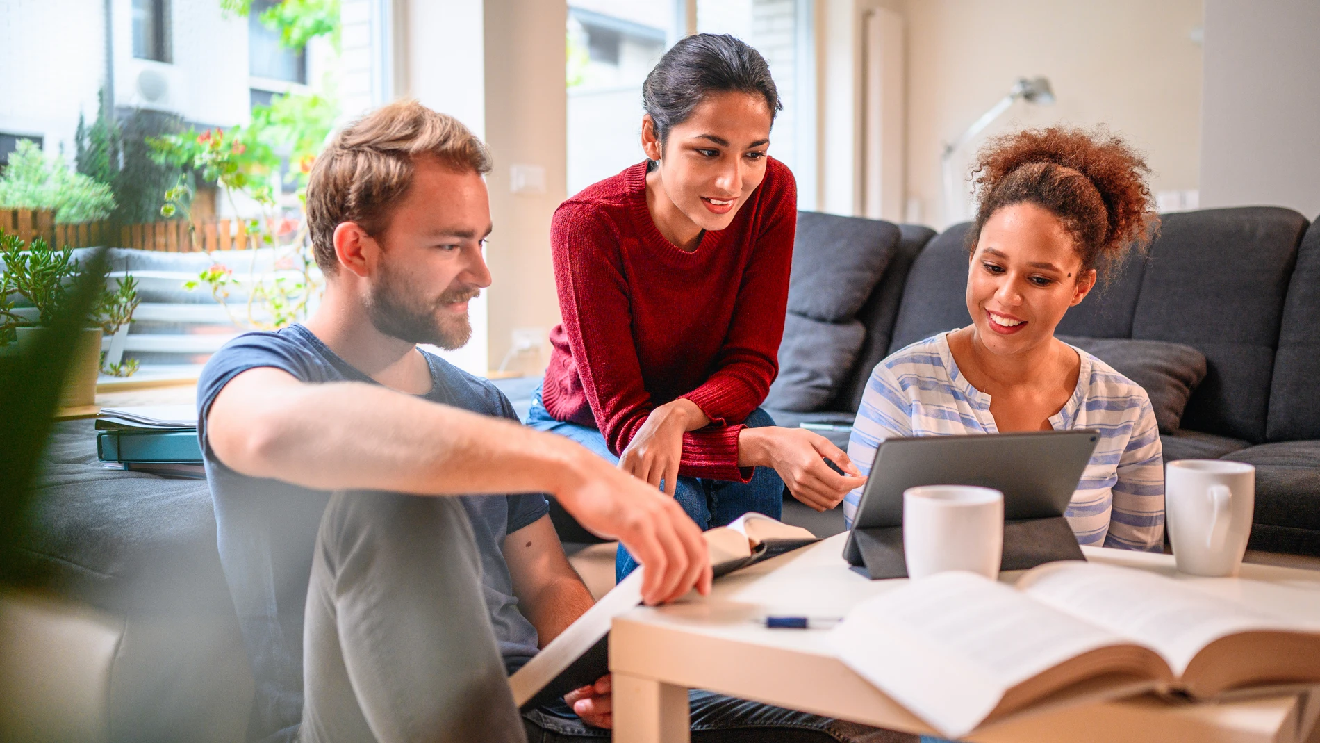 Los sectores financiero e inmobiliario, los más optimistas en creación de empleo para el cierre de 2024