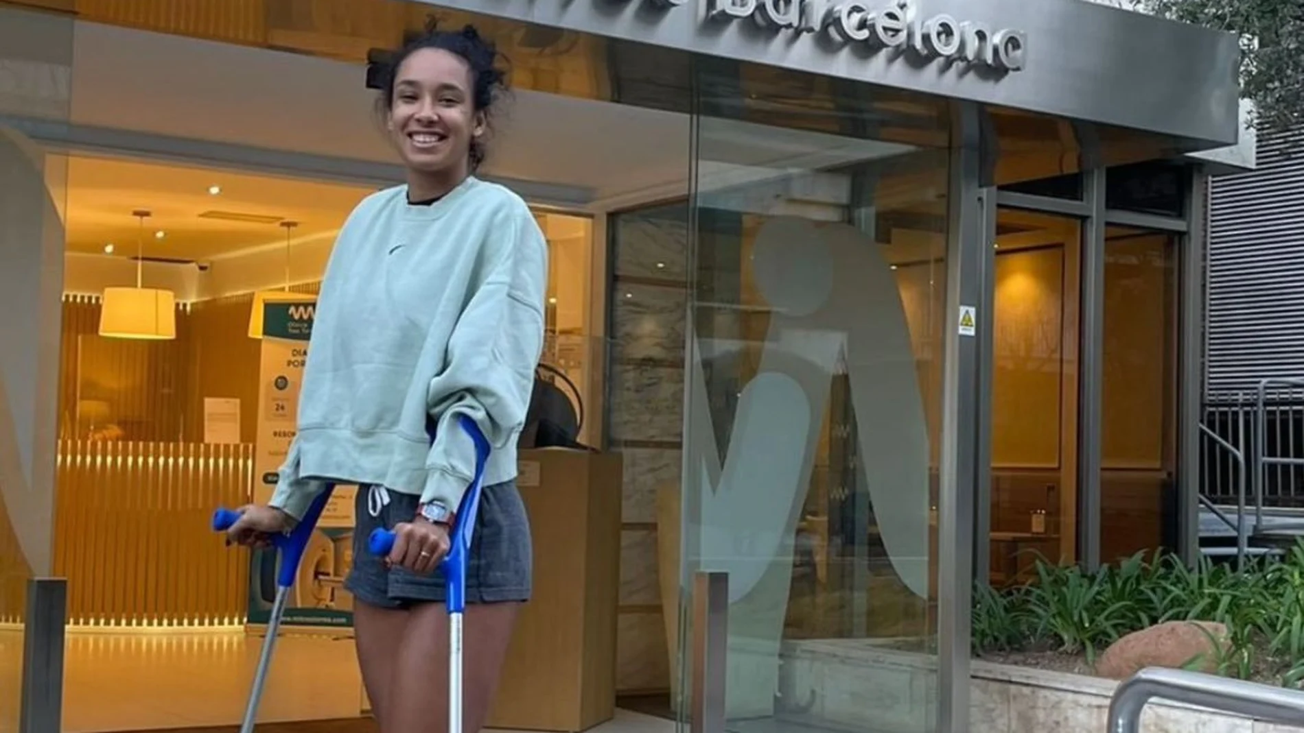 María Vicente, tras recibir el alta después de ser operada de la rotura en el tendón de Aquiles