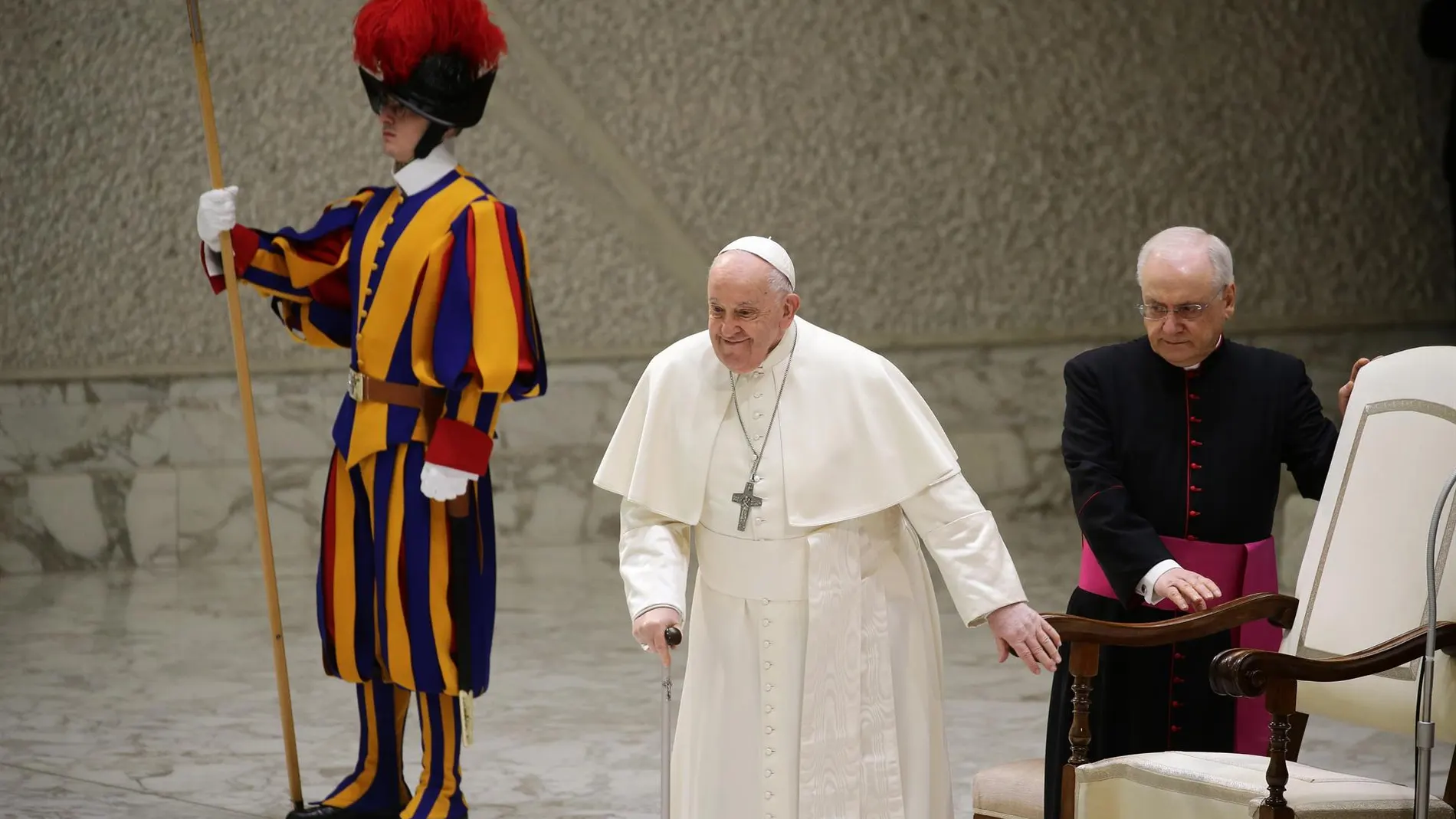 El Papa durante la audiencia general en San Pedro del Vaticano