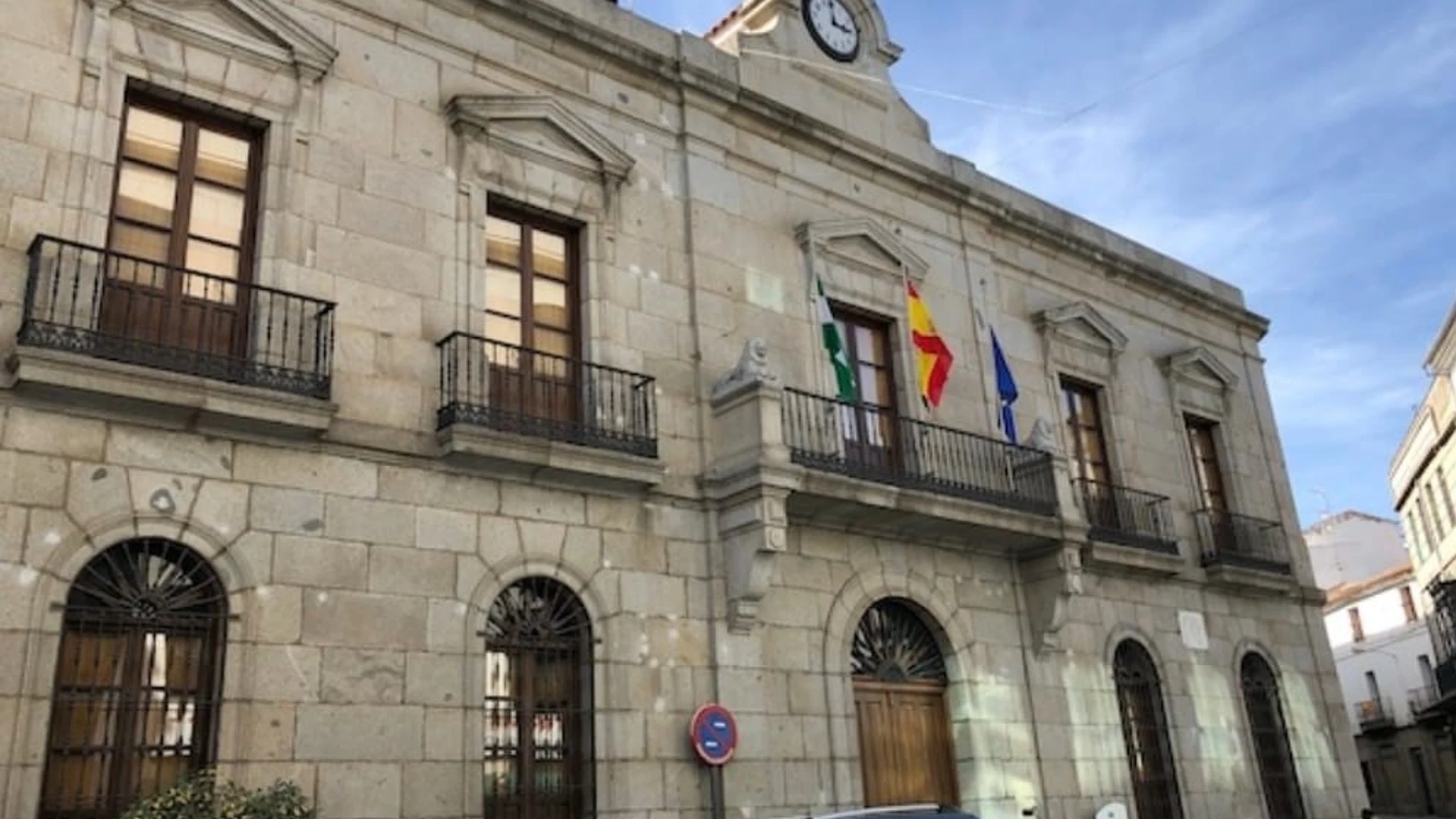 Fachada del Ayuntamiento de Pozoblanco. AYUNTAMIENTO DE POZOBLANCO 06/03/2024