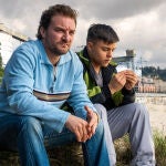 Emilio Trashorras (Pol López) y Gabriel Montoya (Roberto Gutiérrez) protagonistas de la trama asturiana del 11M