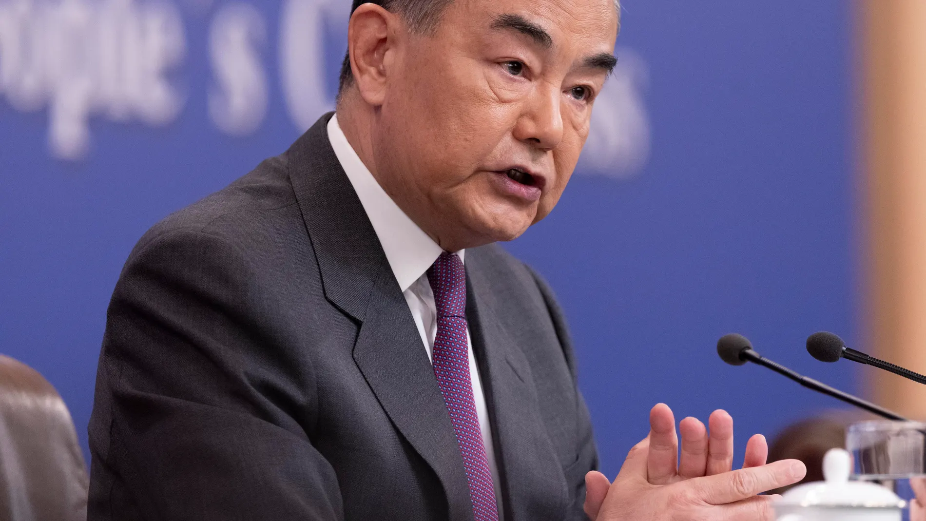 Beijing (China), 07/03/2024.- China'Äôs Foreign Minister Wang Yi speaks during a press conference about foreign policy and external relations, for the Second Session of the National People'Äôs Congress (NPC) in Beijing, China, 07 March 2024. China holds two major annual political meetings, the National People's Congress (NPC) and the Chinese People's Political Consultative Conference (CPPCC) which run alongside and together are known as 'Lianghui' or 'Two Sessions'. EFE/EPA/ANDRES MARTINEZ CA...