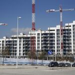 La Comunidad recibe "muchas solicitudes" para impulsar la construcción de vivienda protegida tras la subida de precios