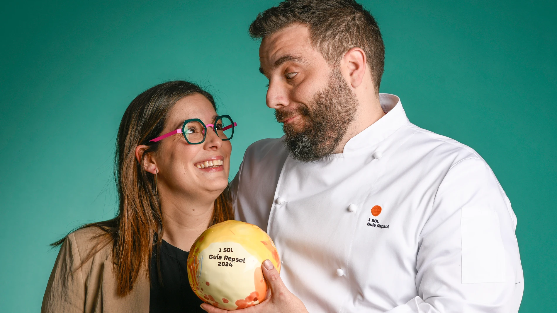 Fátima Villanueva, jefa de sala y sumiller, y Jesús León Delgado, chef de Señor Cangrejo