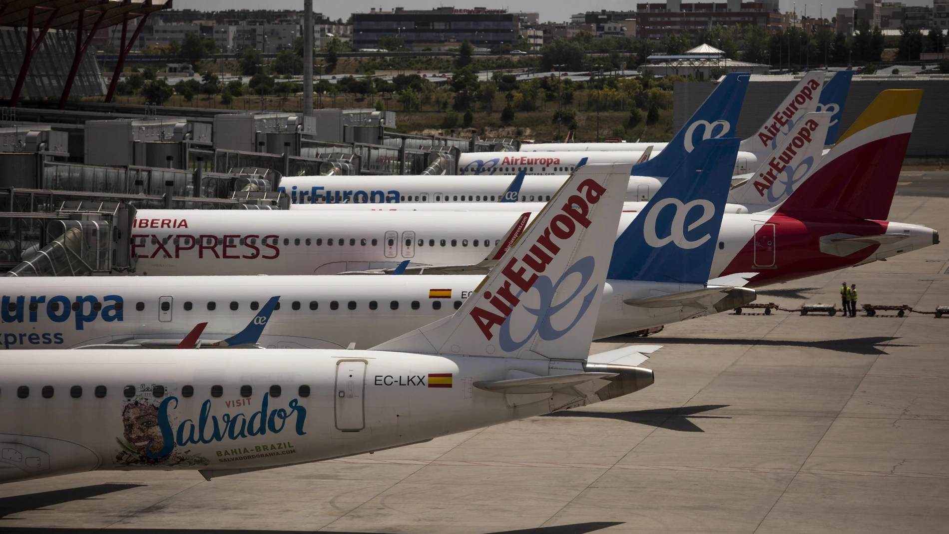 Varios aviones de Air Europa en la terminal T4 del Aeropuerto Adolfo Suárez Madrid-Barajas.