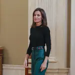 La Reina Letizia con mocasines.