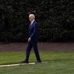 President Biden departs White House en route to Milwaukee