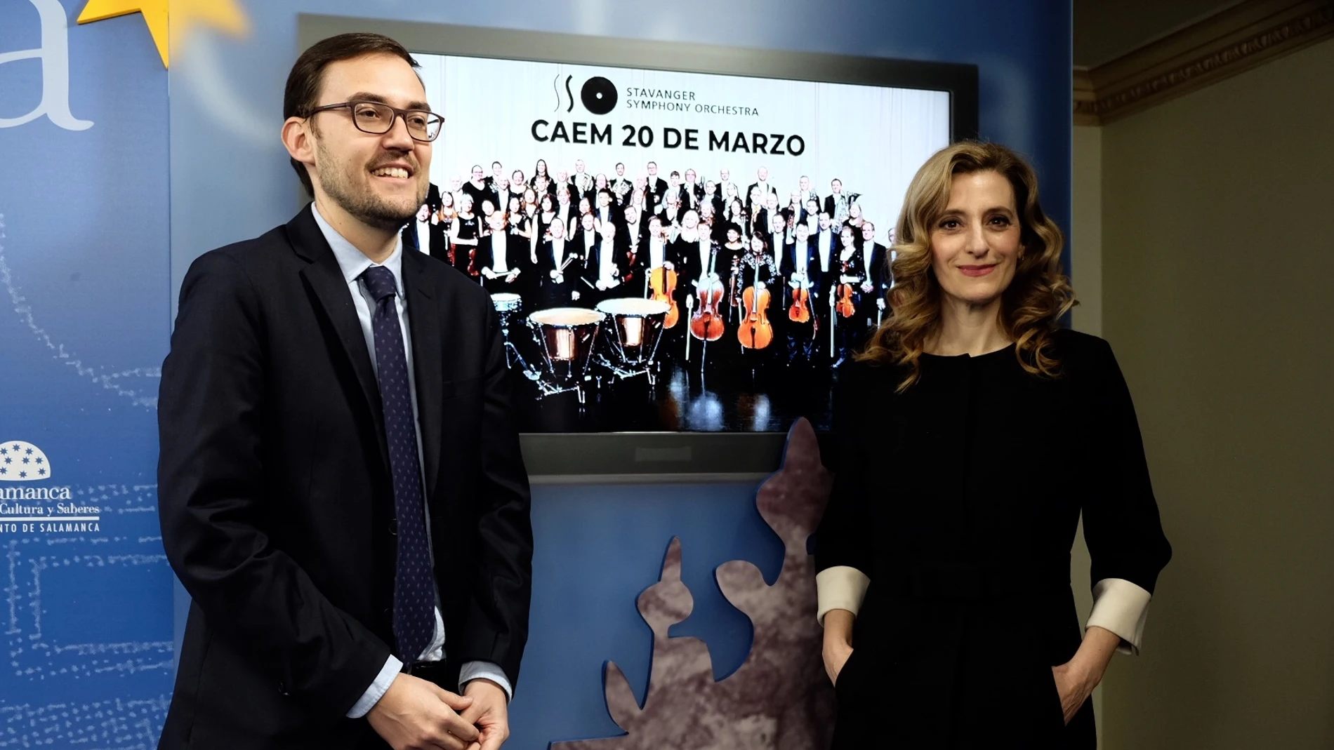 La viceconsejera de Acción Cultural, Mar Sancho, y el concejal Ángel Fernández Silva presentan el concierto de la Orquesta Sinfónica de Stavanger en Salamanca