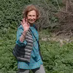 La reina Sofía participa en una limpieza ambiental del río Manzanares