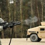 Lanzagranadas M203, una de las "catapultas"· para las granadas termobáricas