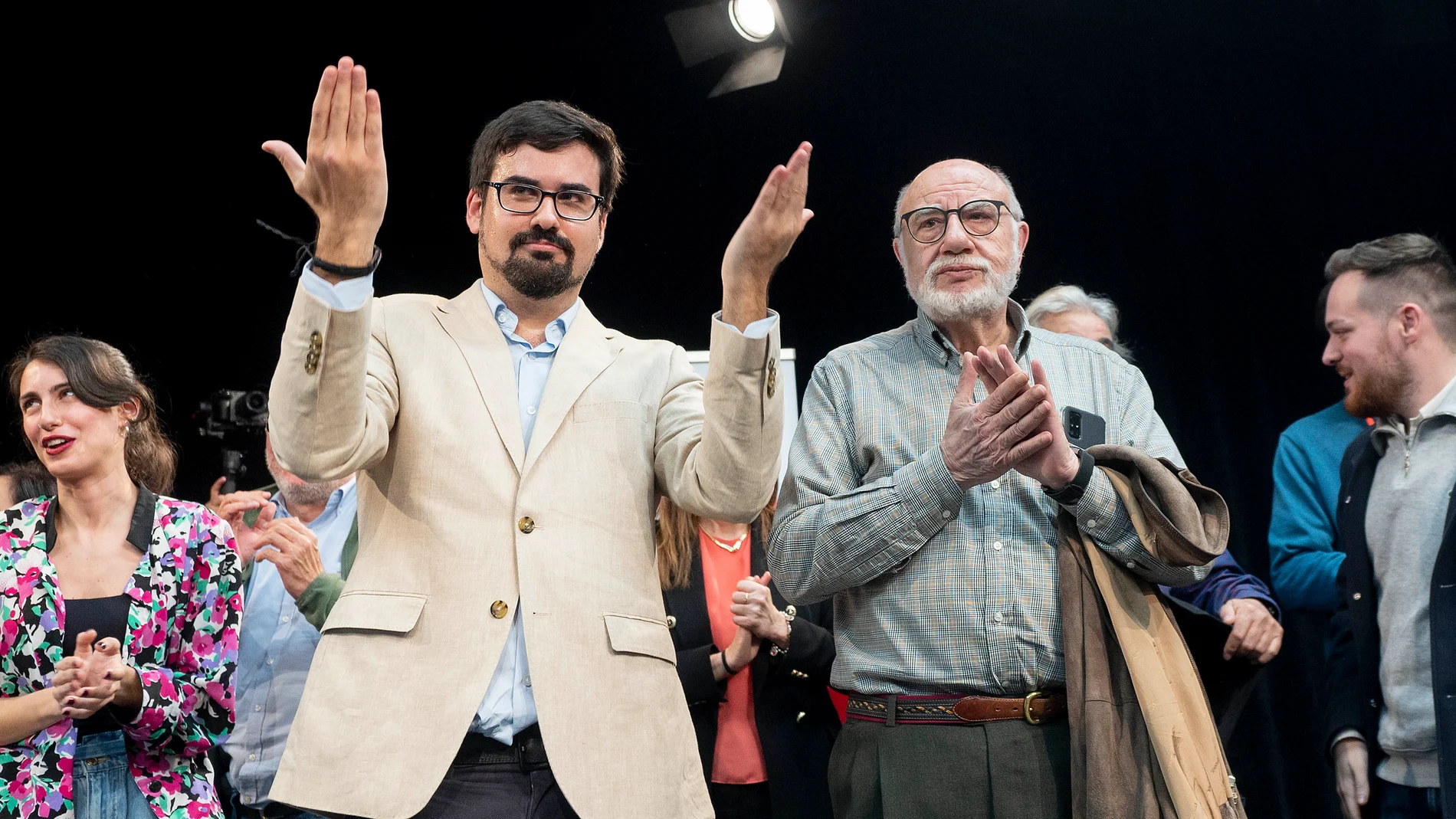 El líder de Izquierda Española, Guillermo del Valle (i), y el economista Juan Francisco Martín Seco (d) durante el acto de presentación del partido político ‘Izquierda Española’, en la Casa del Reloj, a 17 de marzo de 2024, en Madrid (España). Este nuevo partido que pretende convertirse en la alternativa al PSOE, rechaza absolutamente cualquier concesión a los nacionalismos y propone una recentralización del Estado en algunas materias. El concepto central de su ideología es ‘universalismo’ y ...