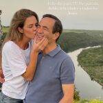 Amelia Bono felicita a su padre, José Bono, por el Día del Padre