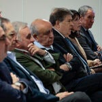 Banquillo de los acusados con los expresidentes Zaplana y Olivas entre ellos