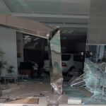 Establecimiento con el coche accidentado dentro