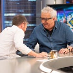 Leo Harlem y Pablo Motos ríen en 'El Hormiguero'