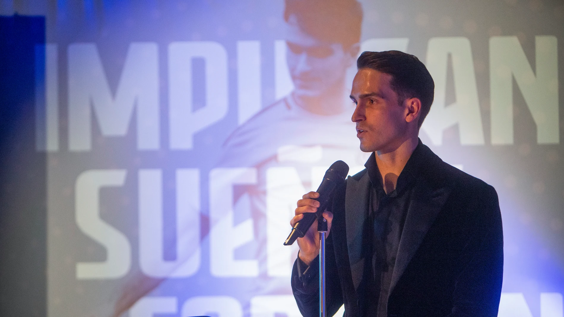 VIGO, 22/03/2024.- El futbolista Denis Suárez interviene durante la presentación de su fundación celebrada este viernes en Vigo. EFE/ Salvador Sas