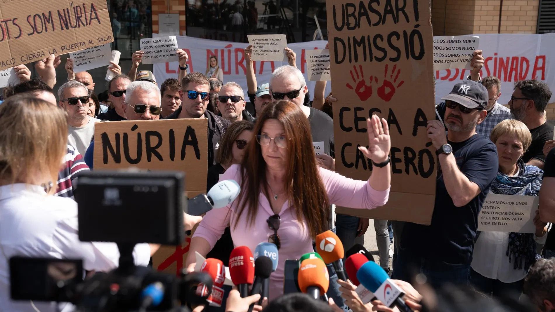 La funcionaria Maragda leyó un manifiesto de los presos