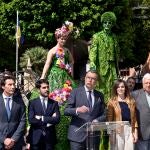 Una explosión de color y pétalos rendirá homenaje al escudo de Murcia en la Batalla de las Flores