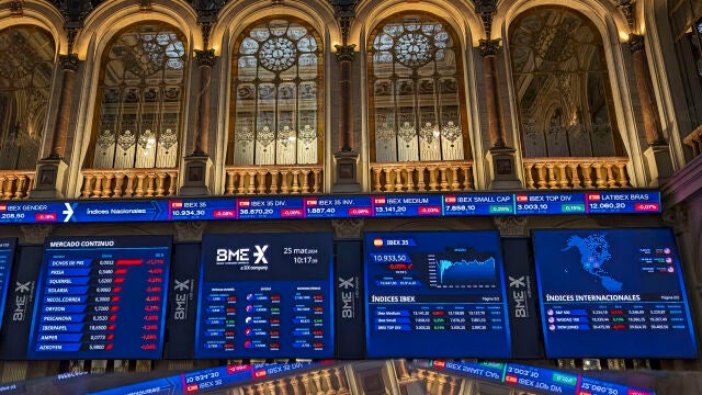 La Bolsa española cotiza casi plana tras la apertura al subir un leve 0,02 %