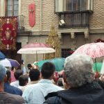 Procesión de Toledo bajo la lluvia