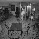 Detenidos los ladrones de queso, jamones y alcohol en Sueca (Valencia)