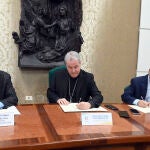 Firma de un convenio de colaboración entre el Arzobispado y la Catedral con la Fundación Consulado del Mar de Burgos